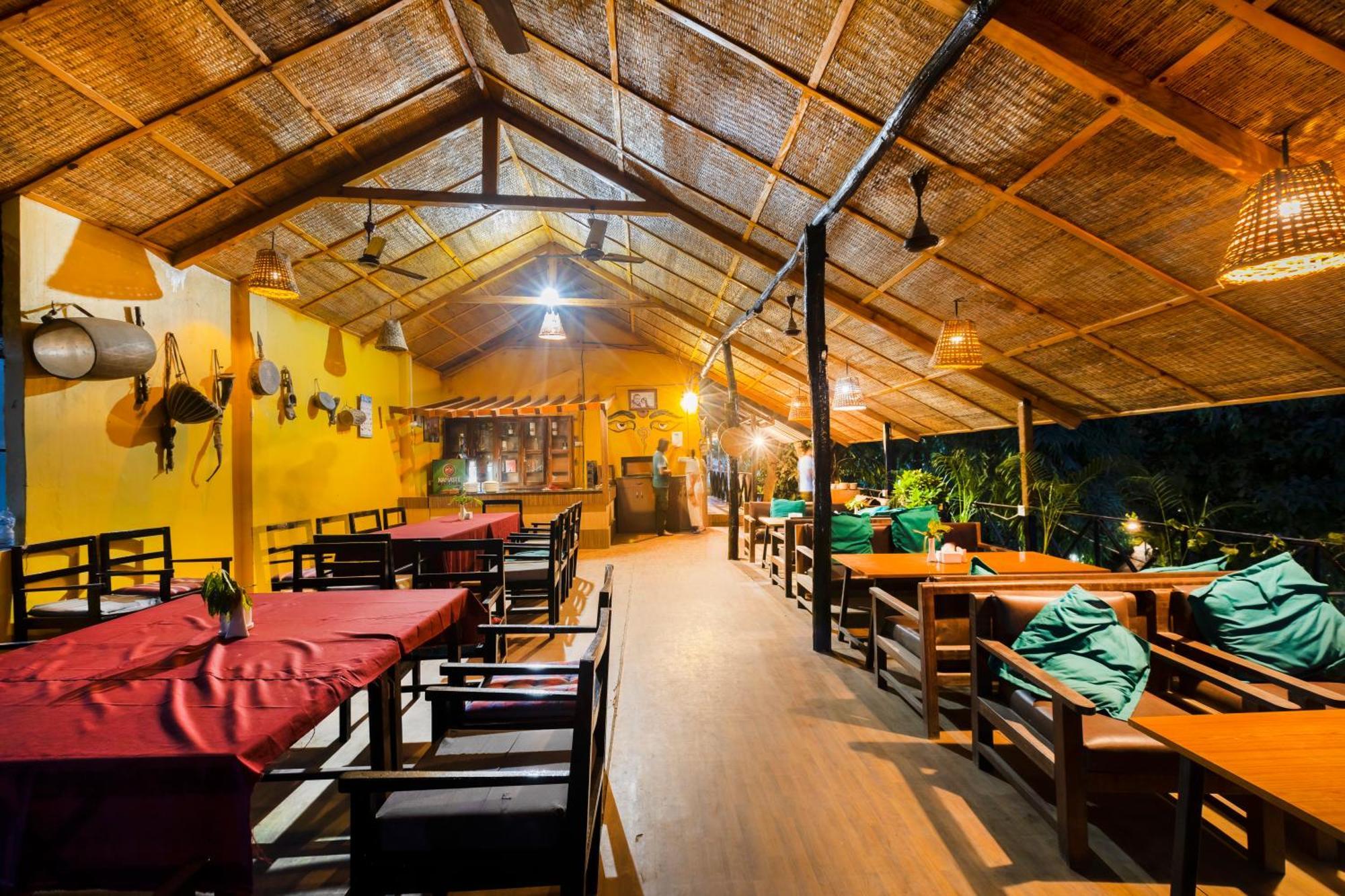 Hotel Parkside & Swimming Pool-Between Greenery And Azure ,Your Perfect Retreat Chitwan Exterior photo
