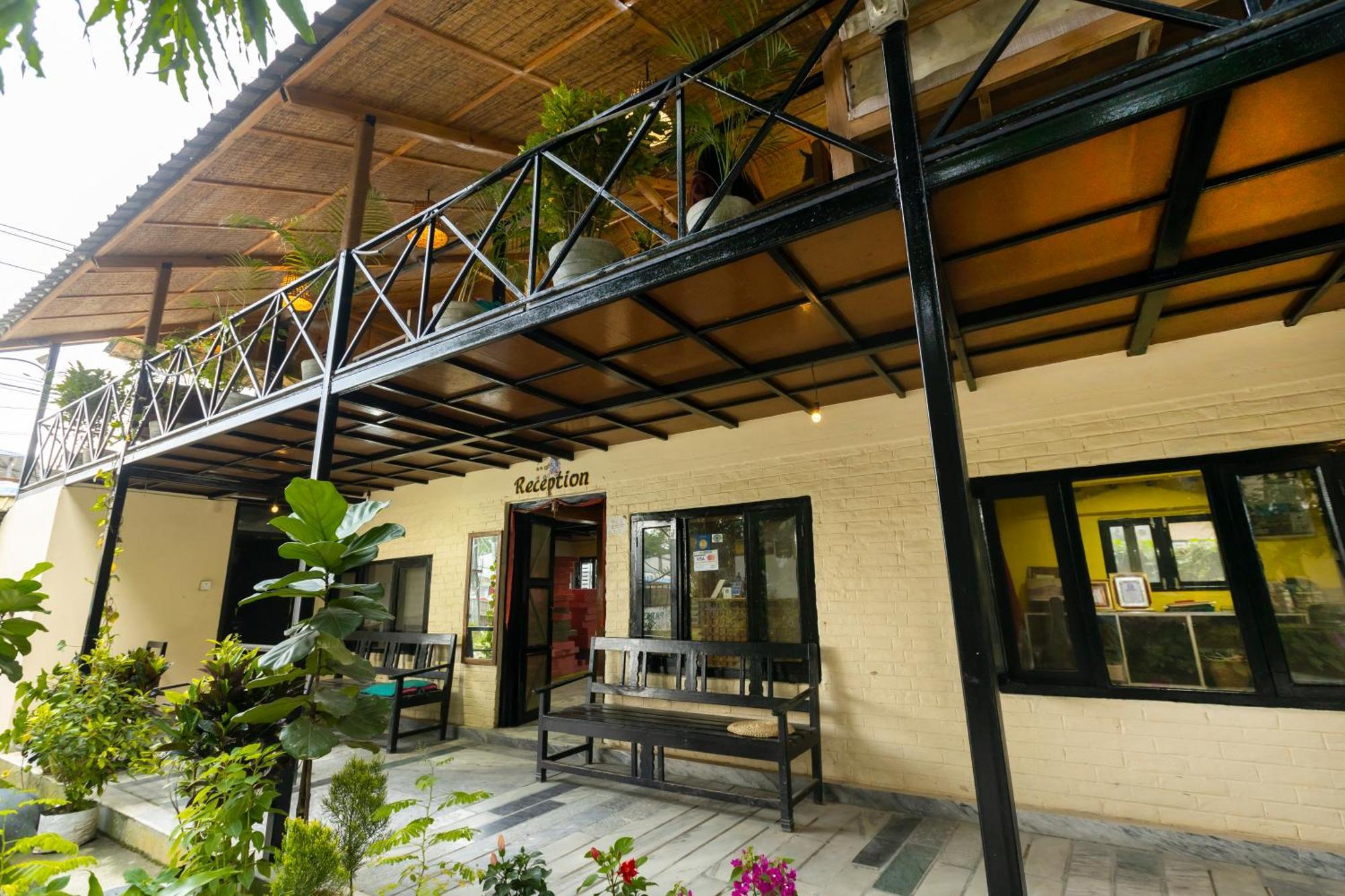 Hotel Parkside & Swimming Pool-Between Greenery And Azure ,Your Perfect Retreat Chitwan Exterior photo