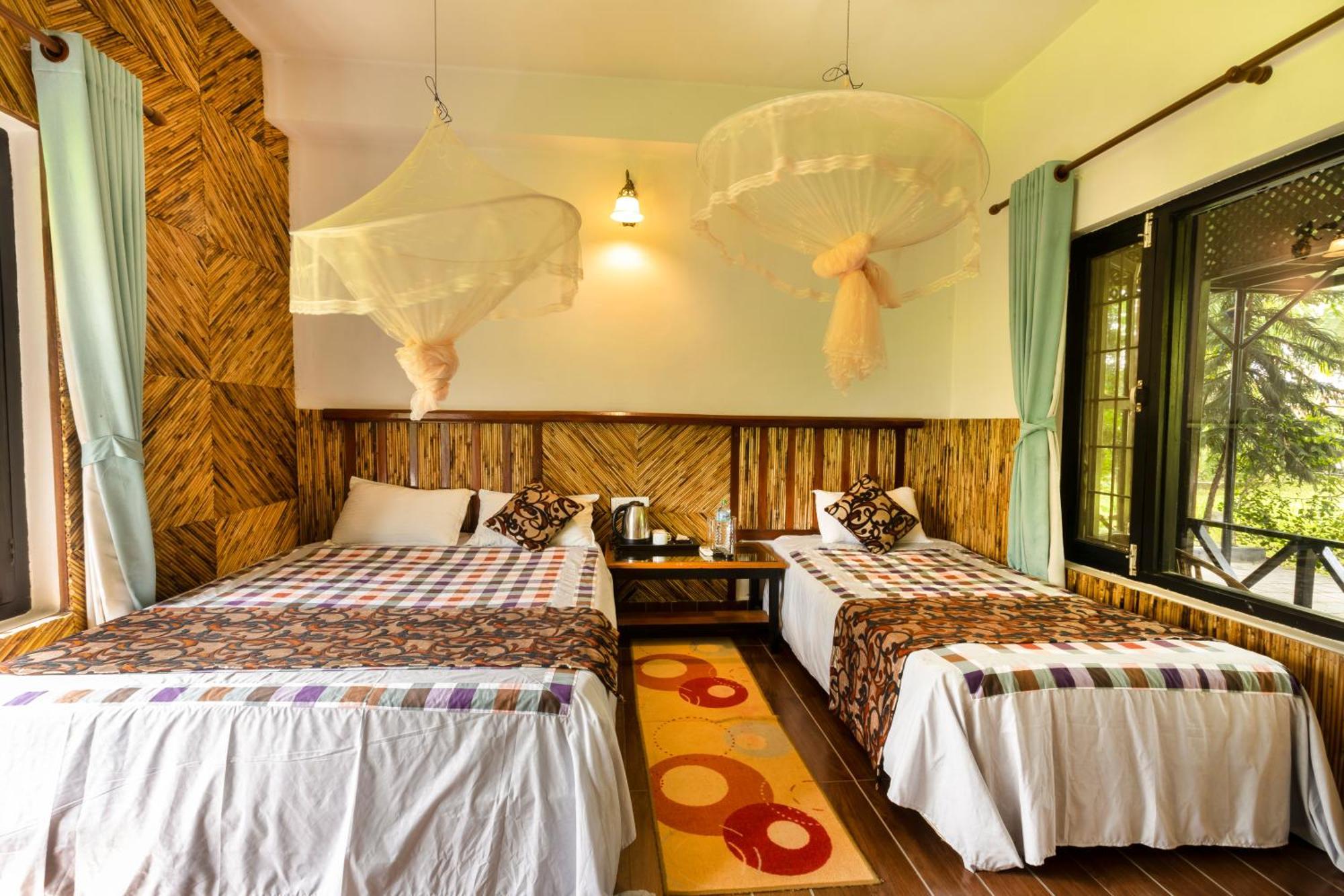 Hotel Parkside & Swimming Pool-Between Greenery And Azure ,Your Perfect Retreat Chitwan Exterior photo