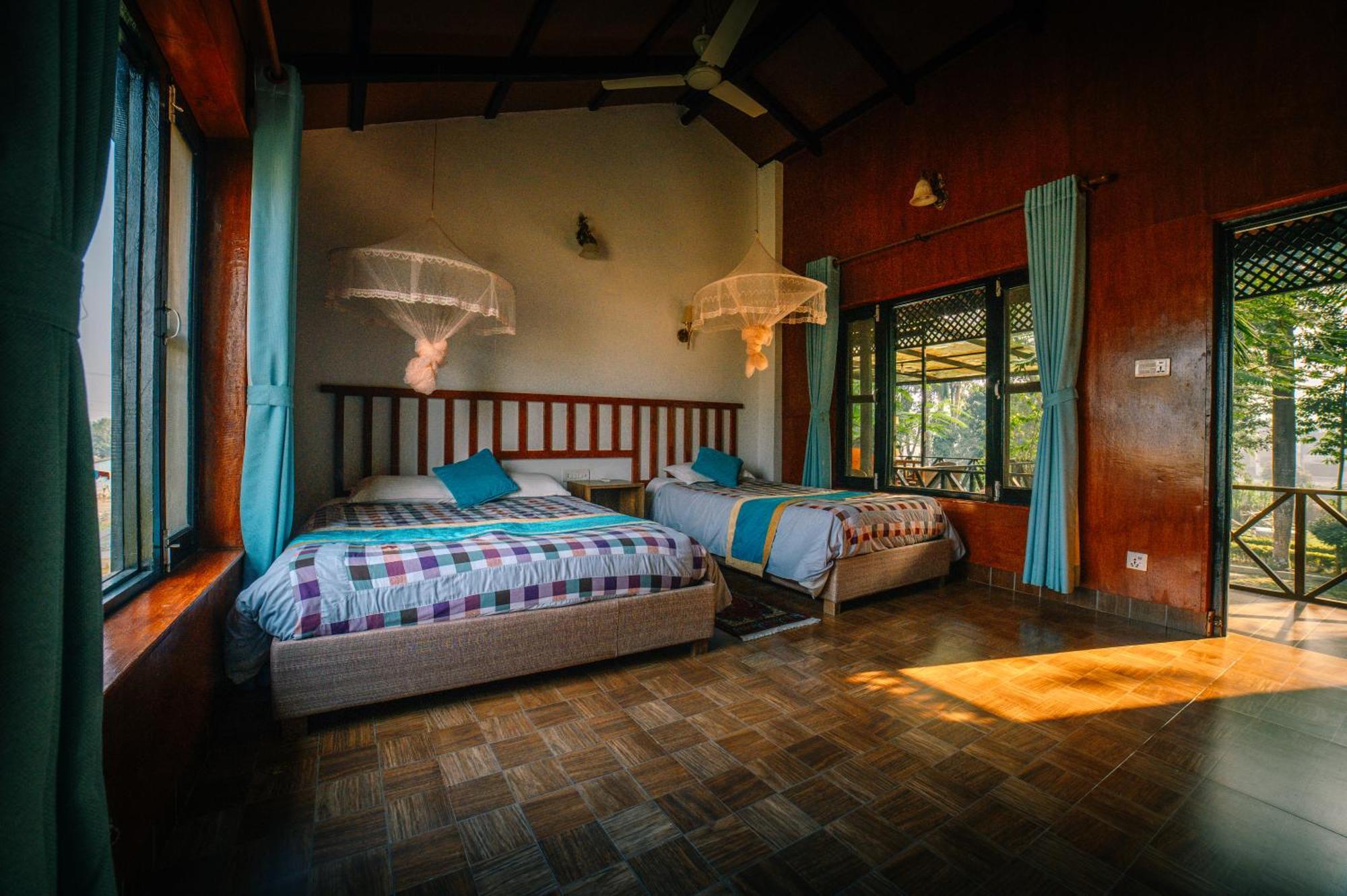Hotel Parkside & Swimming Pool-Between Greenery And Azure ,Your Perfect Retreat Chitwan Exterior photo